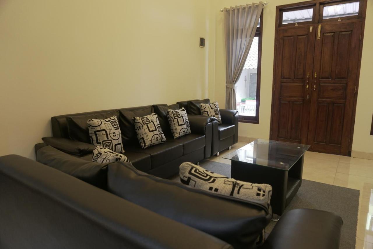 Sayana Homestay سليمان المظهر الخارجي الصورة